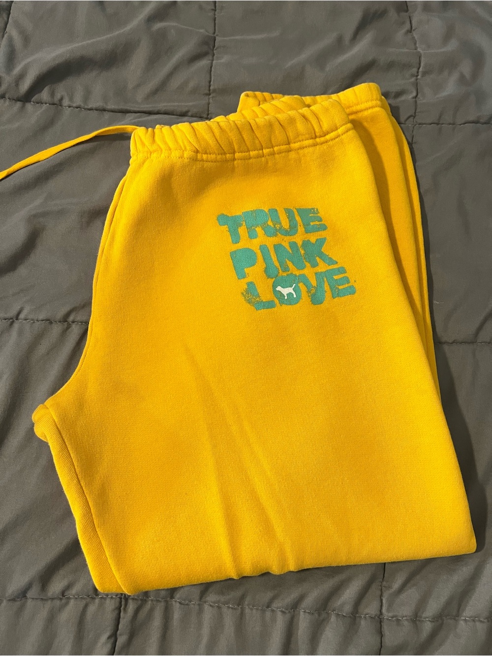 PINK Victoria's Secret Y2K Yellow Sweatpants with Pink Tag size XS